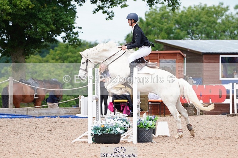 250608-125424-02774 - Cls 9 Pony Newcomers and 1m