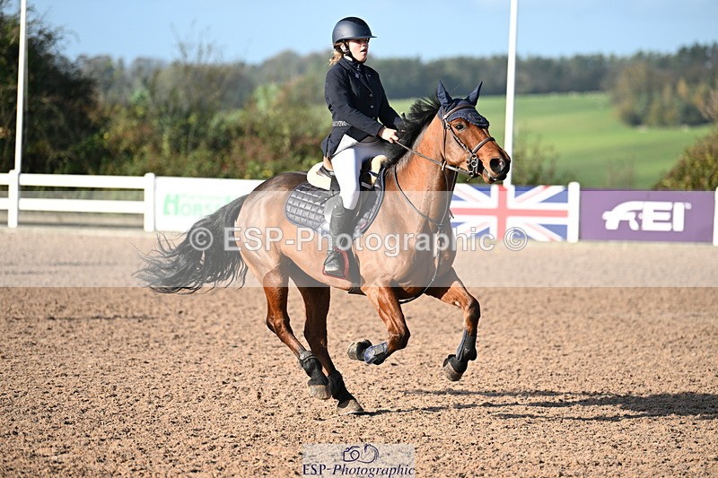 241026A-105047-00208 - SAT Cls 5 Pony British Novice and 80cm