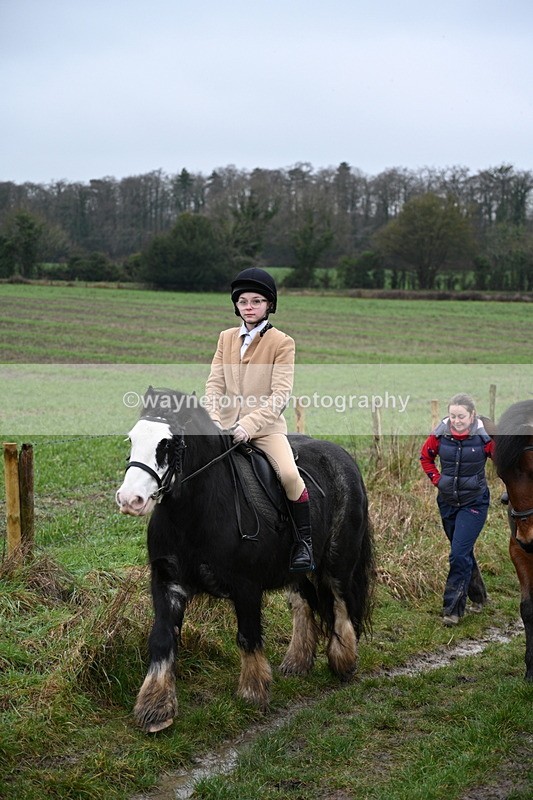 WJ7_9483 - Walk out..