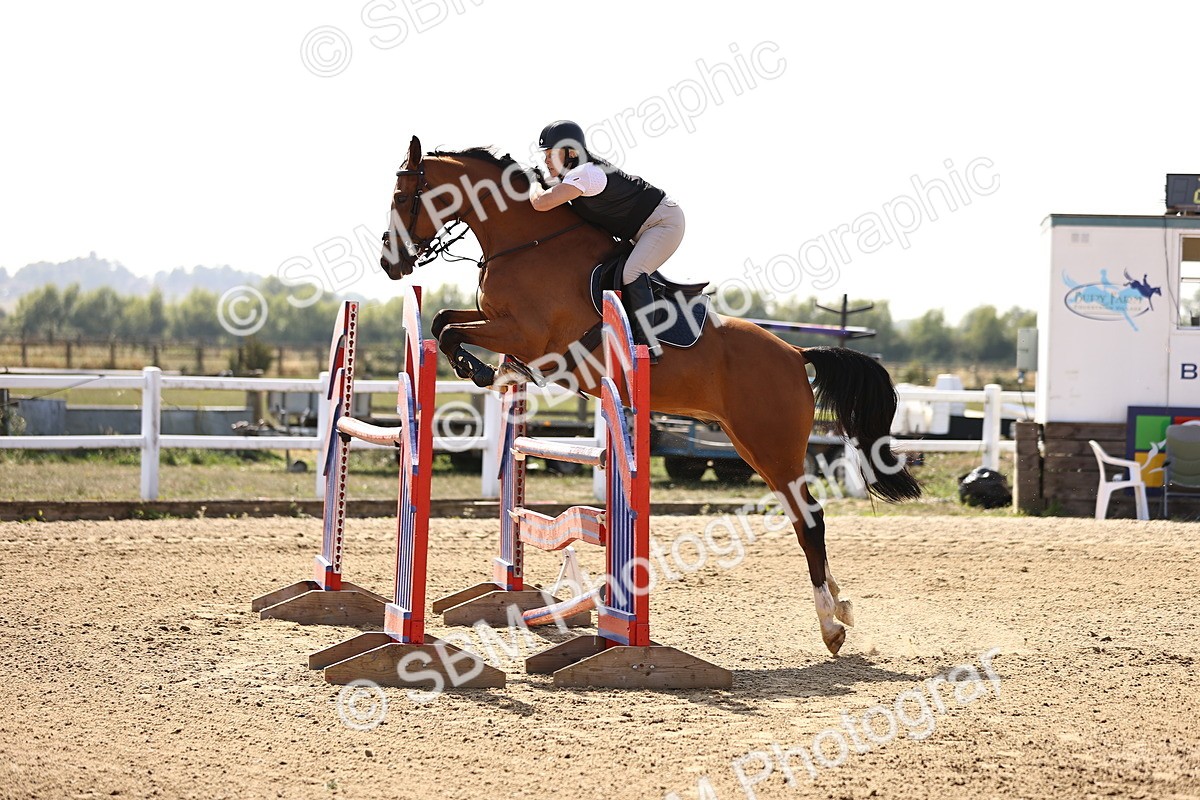 SBM_006900 - Class 13 - Senior Newcomers - 1.10m