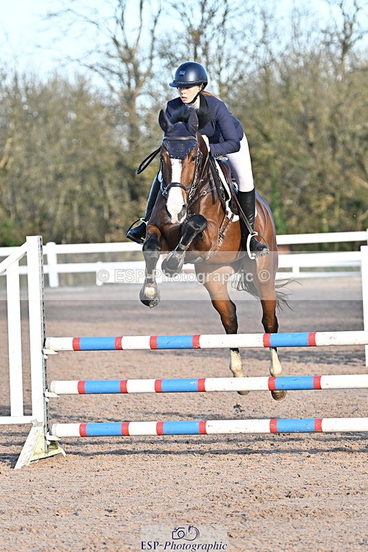 241113A-092633-00013 - Cls 01A&B Brit Nov & 90cm Open