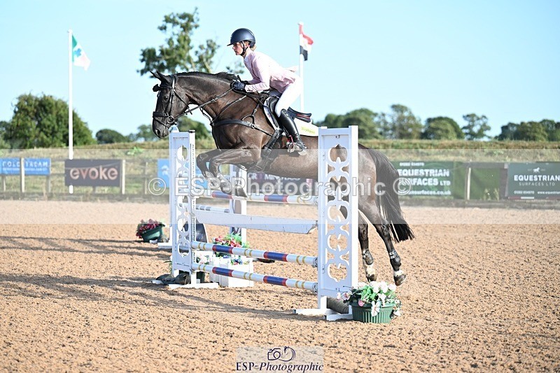260731-190452-07064 - Cls 15 Snr Foxhunter