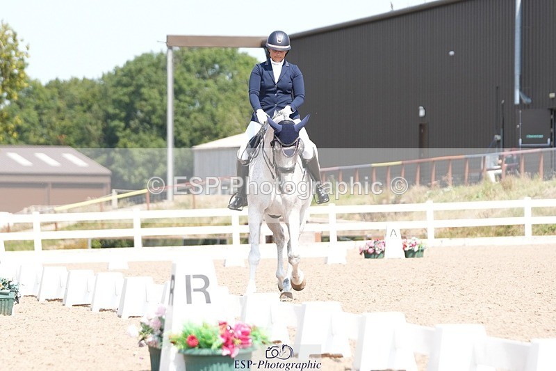 250817-124945-09183 - 156-Layla.Ambersley-BroadbentGalwaybay.Buddy