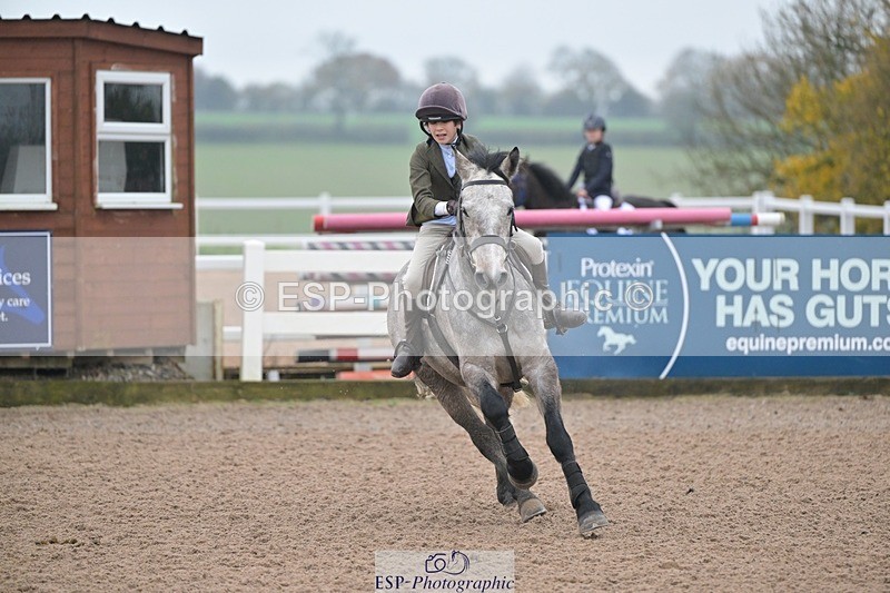 251116-103912-01130 - Cls 4 Pony British Novice and 80cm Open
