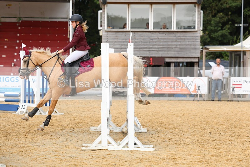 3E7A2745 - Class 10: Junior 60cm