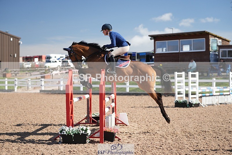250329-101121-03564 - Cls 20 British Novice and 90cm