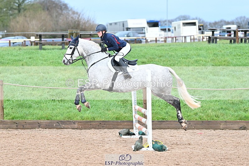 231203A-112411-00812 - Cls 16+17 Club and Schools 80cm