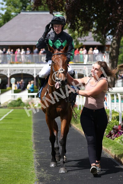 yr10062022r1-32 - Race 1 2.00pm Constant Security Gentlemen Amateur Riders Stakes