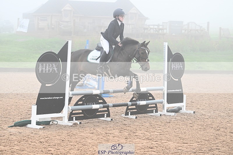 240907A-093630-00148 - Cls 1 Pony Intro 70cm