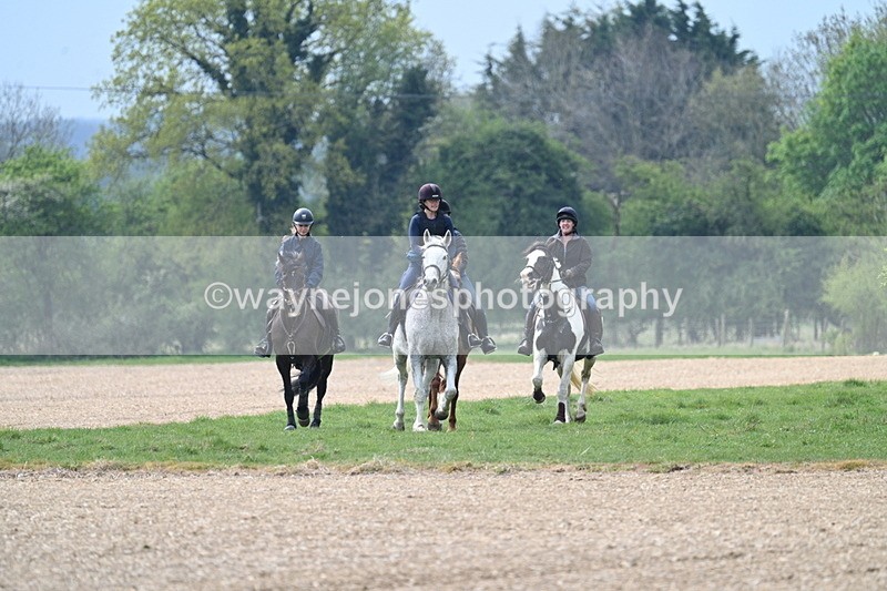 WJ7_2322 - Group 1