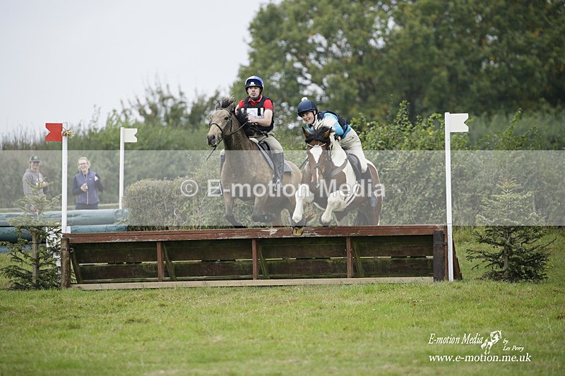  WWHT 171021 1931 - Novice Pairs (0.80m)  17/10/21