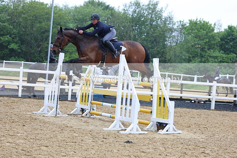 3E7A7498 - Class 8: Senior Foxhunter/1.20 open
