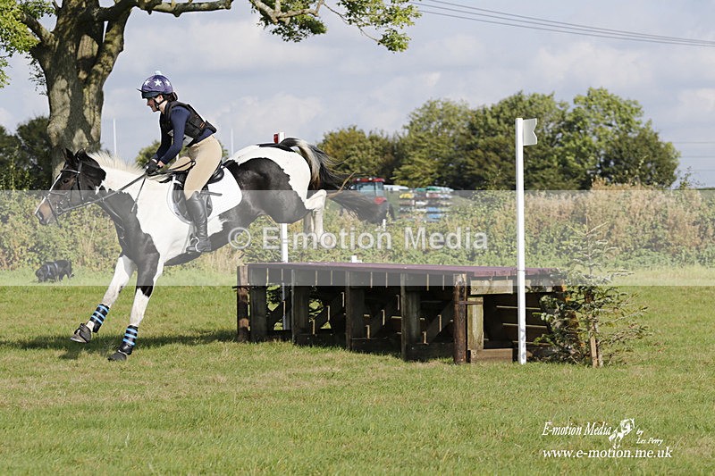  WWHT 171021 3239 - Intermediate (0.90m)  17/10/21