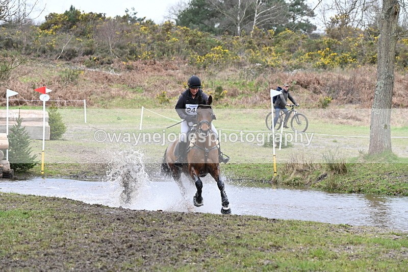 WJ6_2988 - Time 15:11 to 15:25