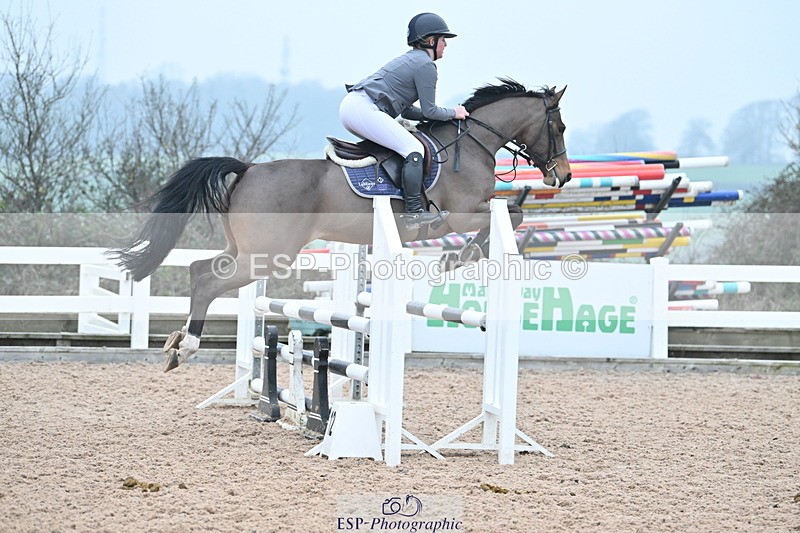 240113A-100524-01619 - Cls 9 British Novice and 90cm Open