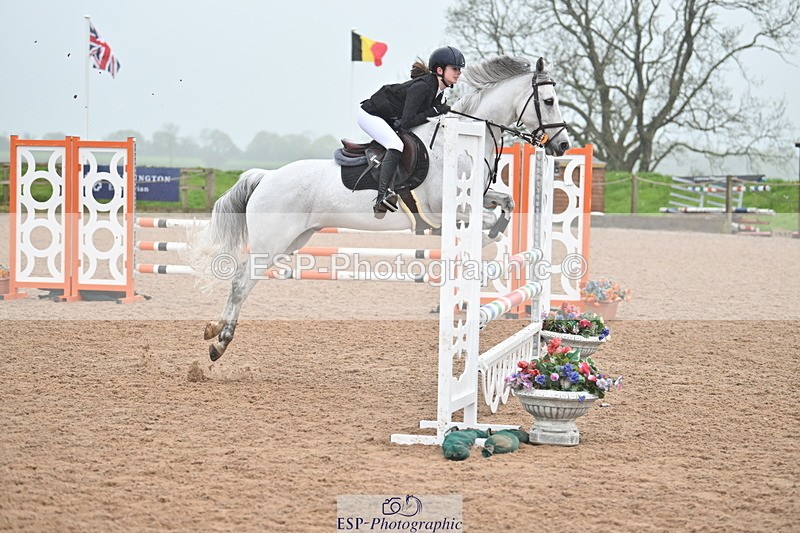 240505A-124658-05180 - Cls 4 Blue Chip Pony Newcomers & 1m Open
