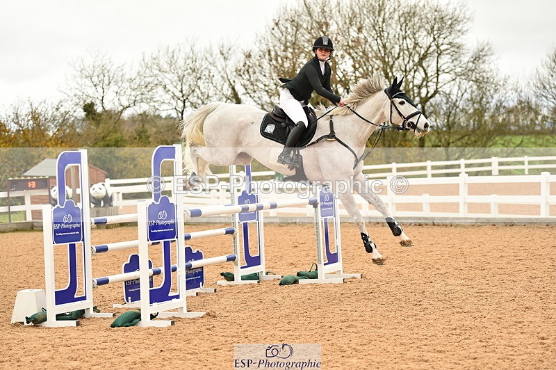231122A-135130-00534 - Cls 5 Foxhunter & 1.20m Open