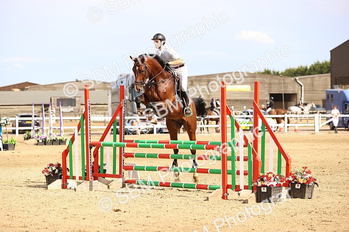 SBM_002433 - Class 18 - Ariat Senior British Novice- 90cm Open