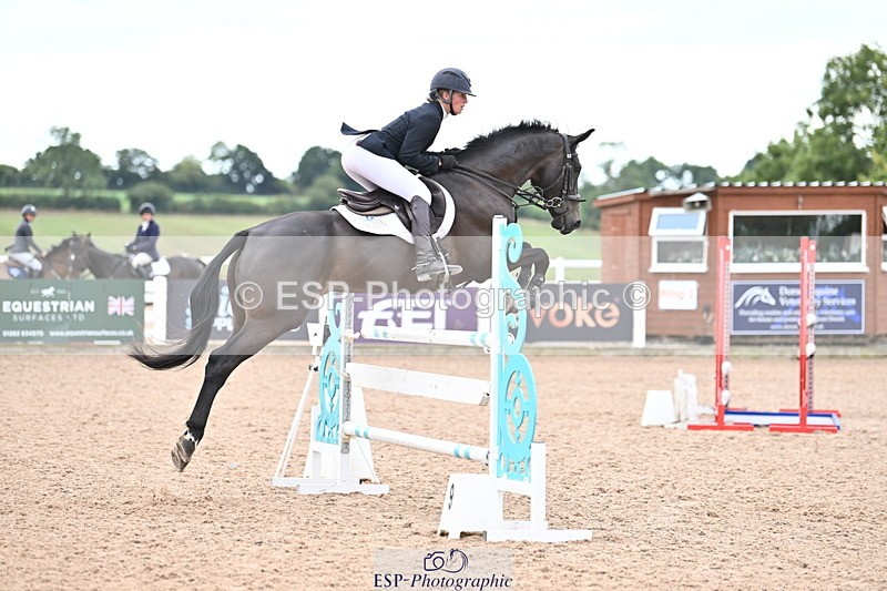 250820B-125729-00659 - Cls 4 Newcomers and 1.10m Open