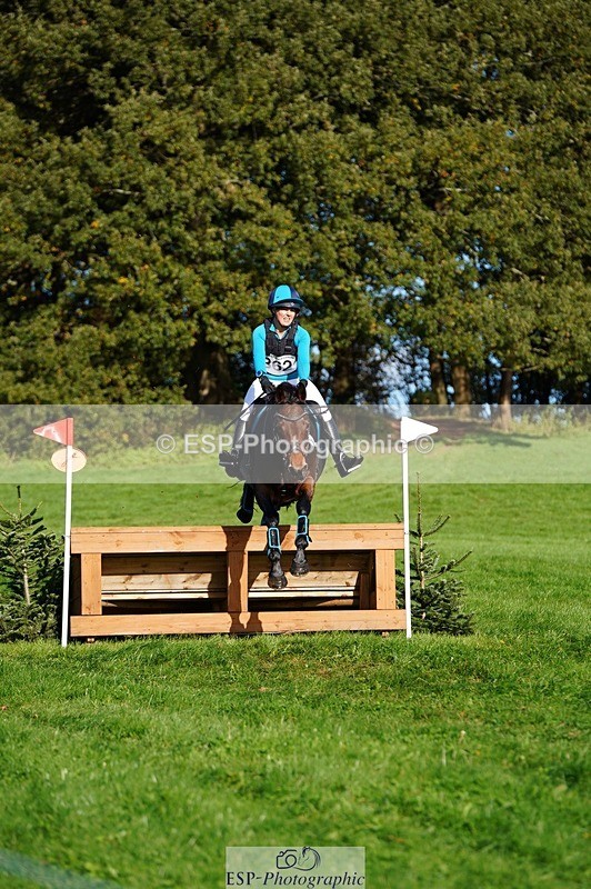 241026-105634-12020 - 362-Vicky.Stacey-HIGHDALE.AUTUMN.SUNRISE