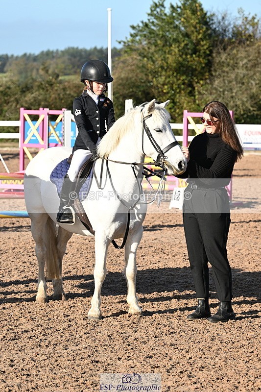 241026A-103228-00169 - SAT Cls 3 Pony Intro 70cm