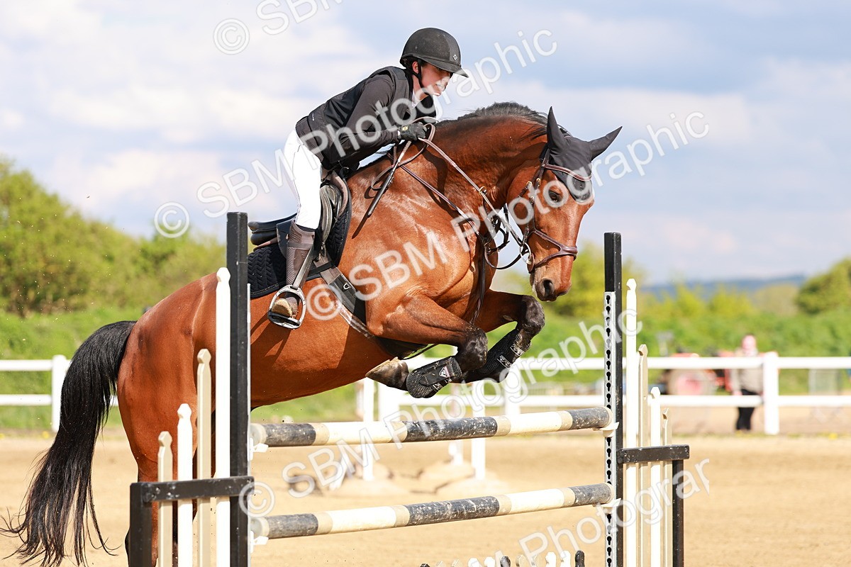 SBM_002433 - Class 5 - Senior Foxhunter - 1.20m