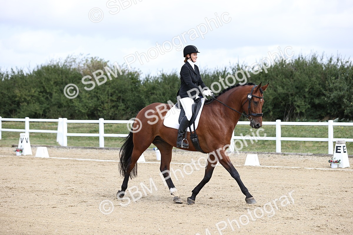 SBM_016154 - Class 14 - Novice 23 - 10.29-11.32