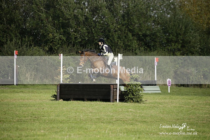  WWHT 171021 3123 - Intermediate (0.90m)  17/10/21