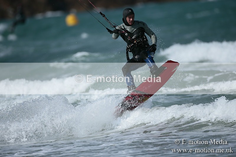 KS 020413-80 - Kite Surfing