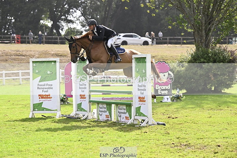 250831A-101007-09647 - Cls 35 Snr 1.20m Grand Prix