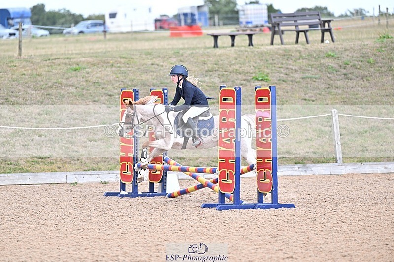 250826-152706-00113 - Clear Round and 60cm