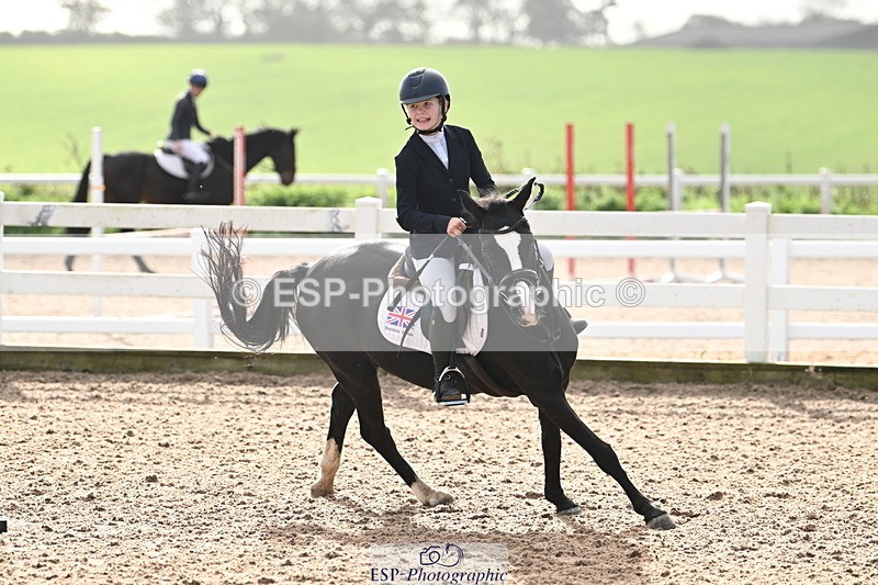 241026A-114913-00794 - SAT Cls 8 Pony Discovery and 90cm Open