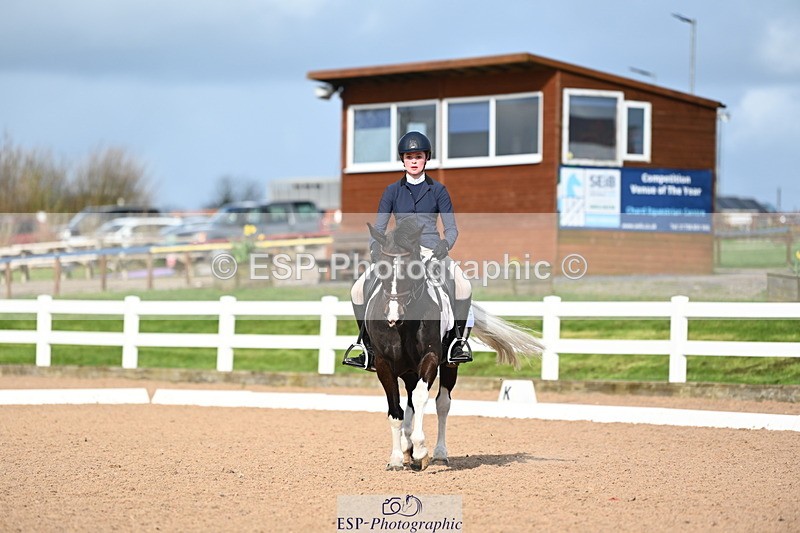 240323A-151325-02414 - UnA Novice 28