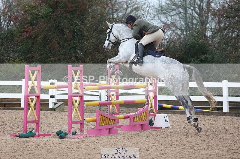 231112A-131910-04396 - Cls 20 Newcomers & 1.10m Open