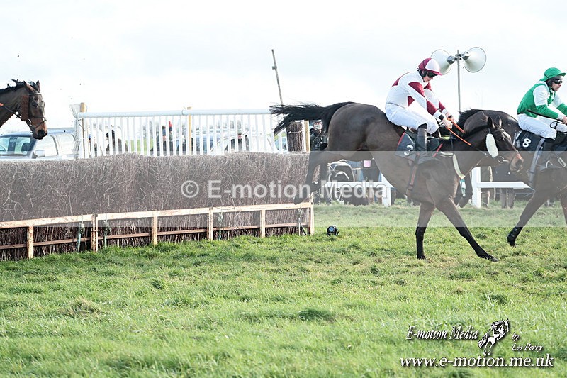 PtP 141225  1887 - New Forest Hounds PtP Larkhill 14/12/25