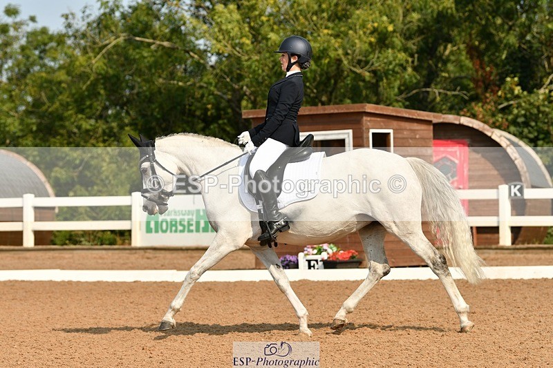 250817-102139-07847 - 207-Esme.LangBrouwershaven.Silvia