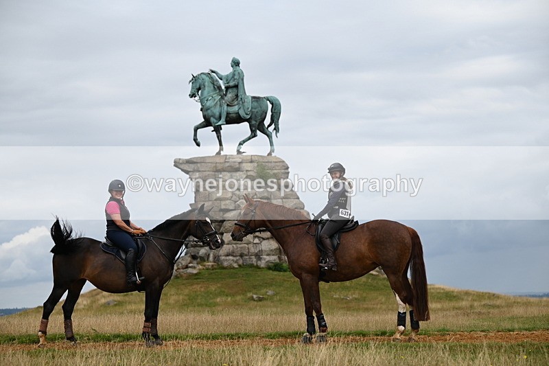 DSC_5943 - Time at Statue 12:17 to 12:44