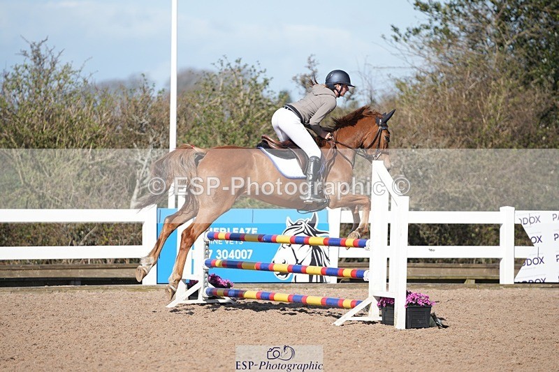 250329-100557-03544 - Cls 20 British Novice and 90cm