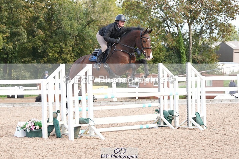 251005-101349-02489 - Cls 22 British Novice and 90cm