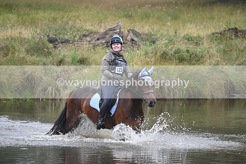 WJ7_9029 - Time at Water 11:53 to 12:23