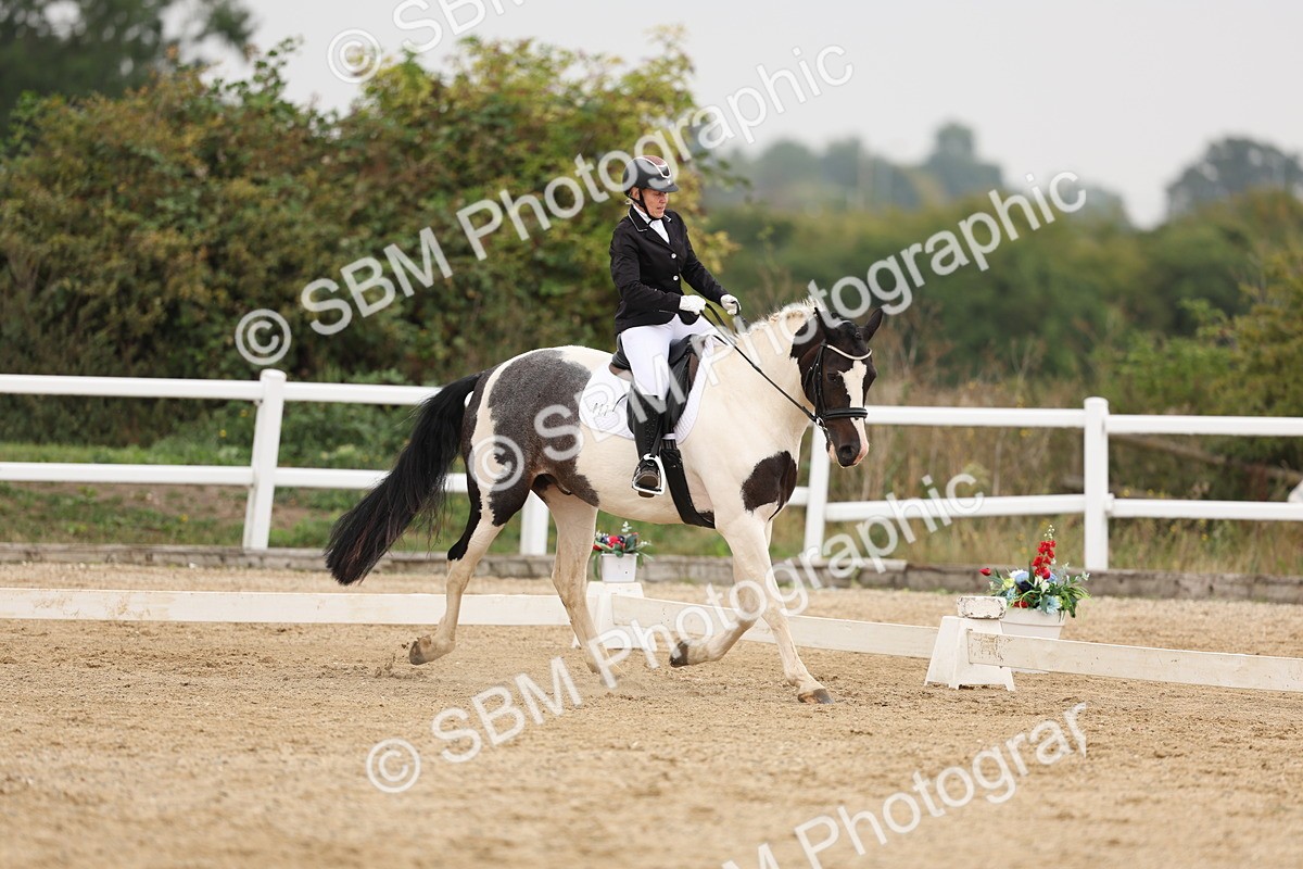 SBM_01577 - Class 9 - Novice 27 Champs