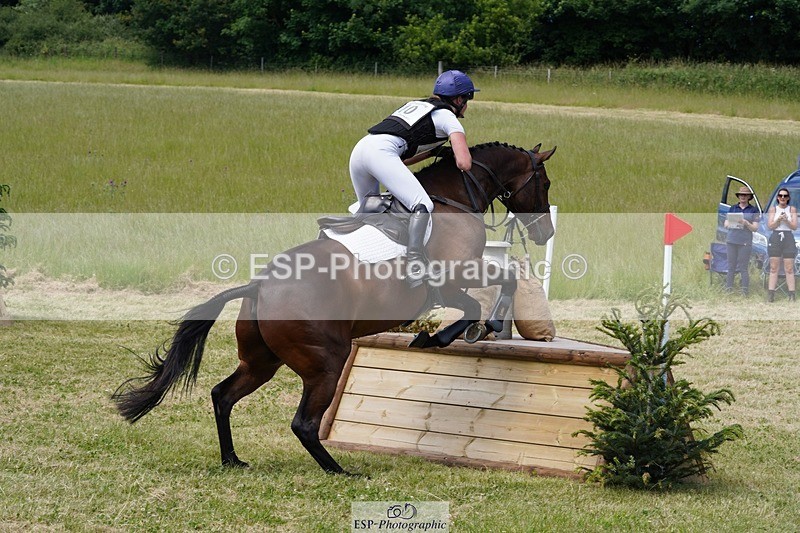 240629X-112010-1544 - 010-Georgie_Selley-VICARSTOWN_VICTOR