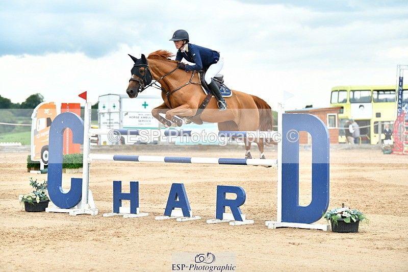 230720A-151836-03802 - Cls 9, 2 Star Big 1.40m Start to break