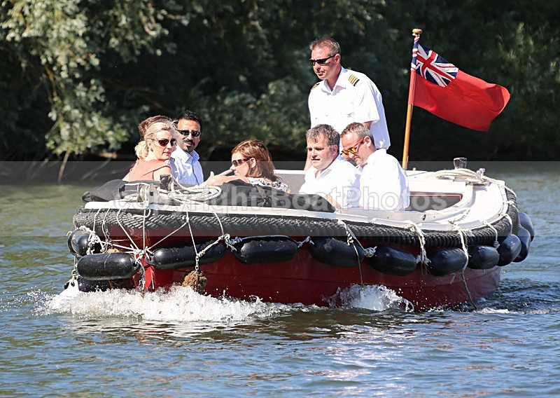 140703 RED AND BLACK BOAT WT7A0524 - HENLEY ROYAL REGATTA - THURSDAY 3RD July 2014