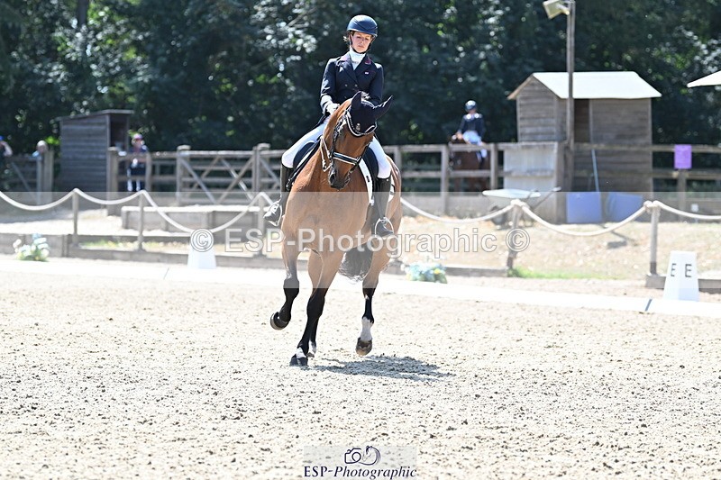 250810A-134927-07113 - 111-Elizabeth.AllenHeraldik