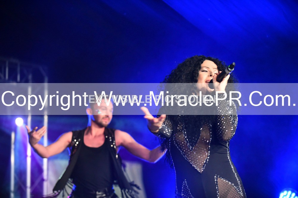 SH4_6830 - The Cher Experience