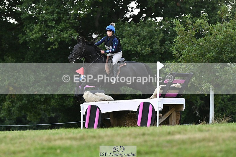 240825X-173648-37976 - 80cm XC 17.30 to End