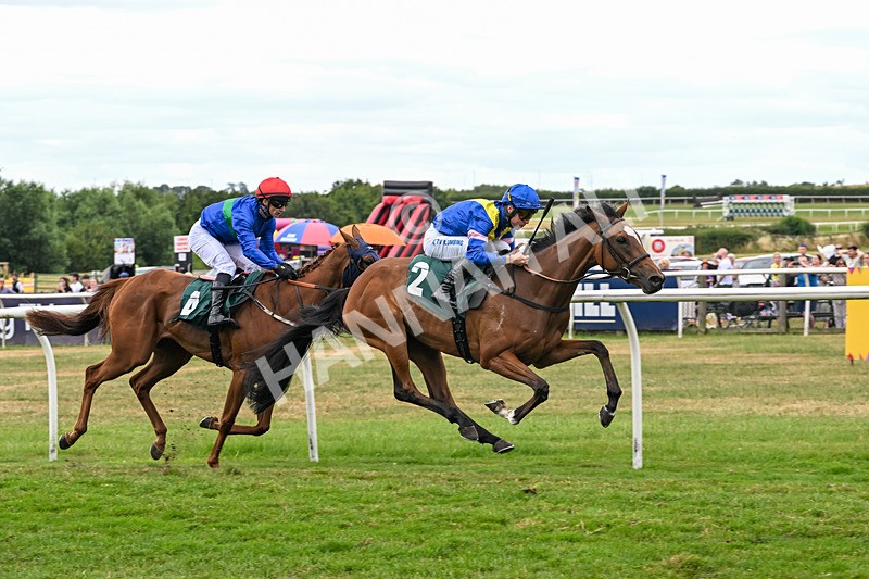 220726-Race 4-Sound Gloria-9810 - Race 4 15.42pm racingtv.com/freetrial Handicap