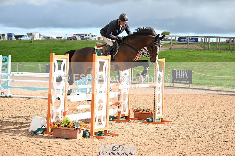 240912A-100358-00330 - Cls 1 Snr 1.05m & 1.10m Open