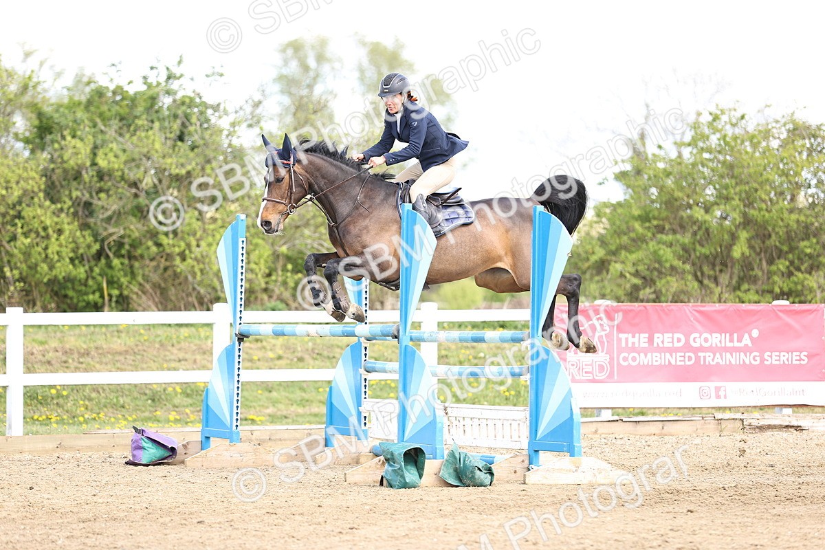 SBM_004073 - Class 17 - Senior Newcomers - 1.10m
